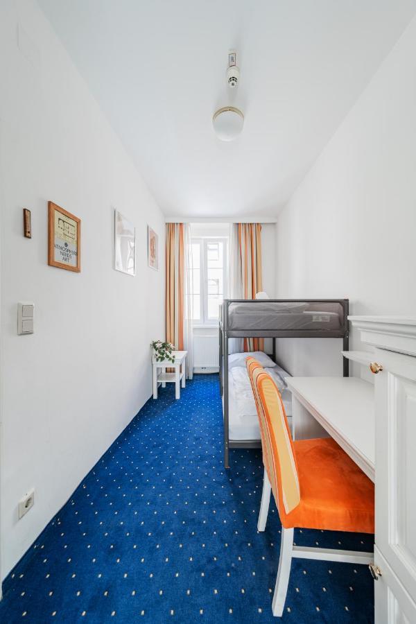 Self-Check-In Hotel Adlon Виена Екстериор снимка